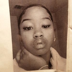 Meet your Posher, Safaria